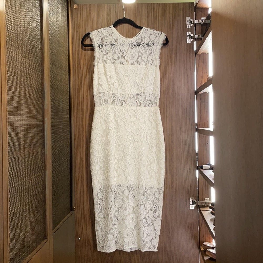 LIKE NEW Alexis White Lace Dress - Medium